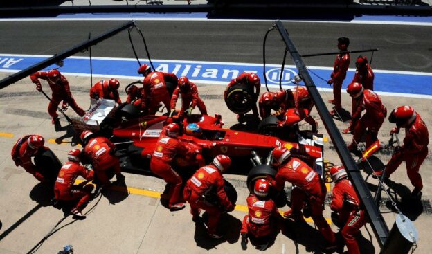 Ferrari F2012 pitstop