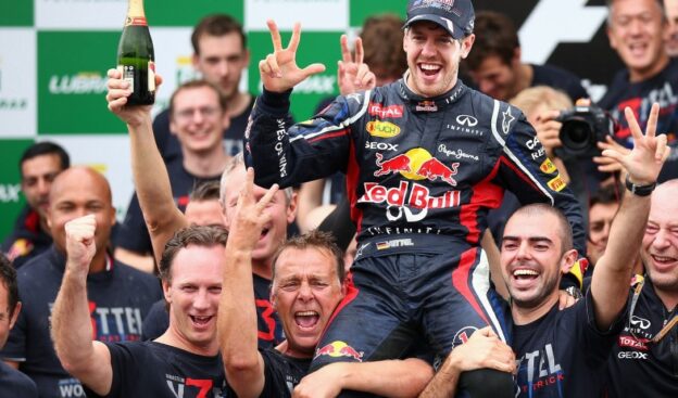 Sebastian Vettel becomes 2012 F1 drivers Champion at Brazilian GP