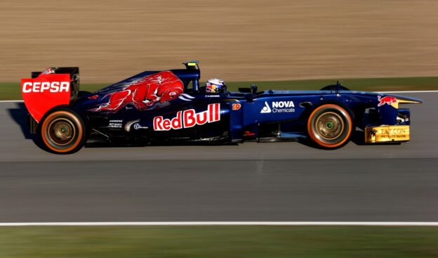 Daniel Ricciardo (AUS/ Scuderia Toro Rosso STR8