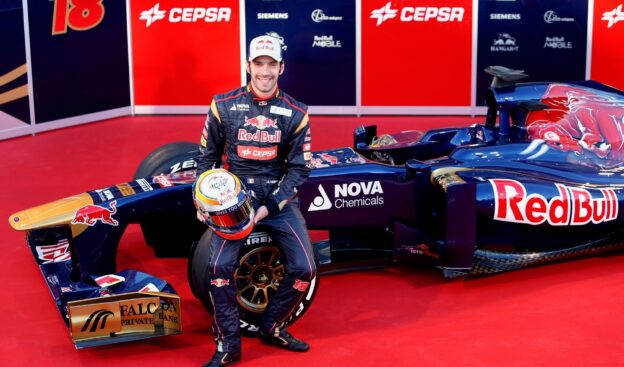 Jean-Eric Vergne at Toro Rosso STR8 F1 Launch