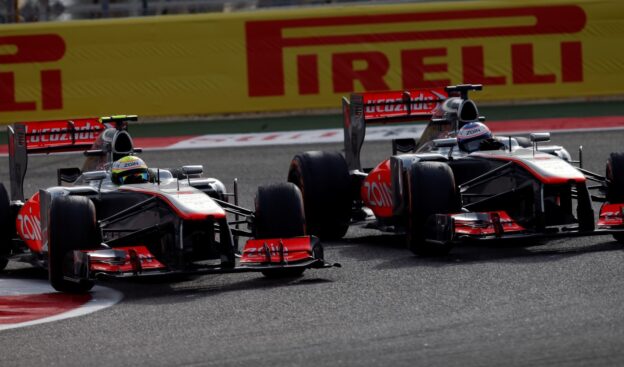 Perez VS Button at Bahrain