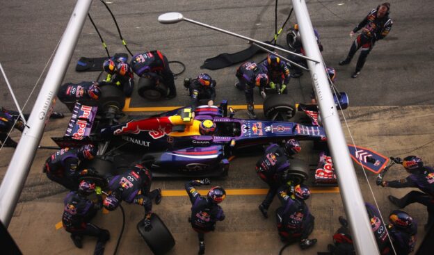 Horner: Refuelling return would not fix F1