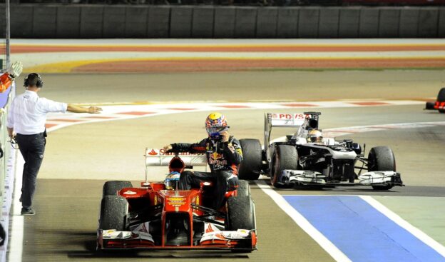 Alonso taxi with Webber