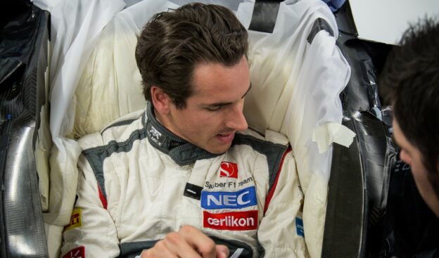 Adrian Sutil seatfit sauber