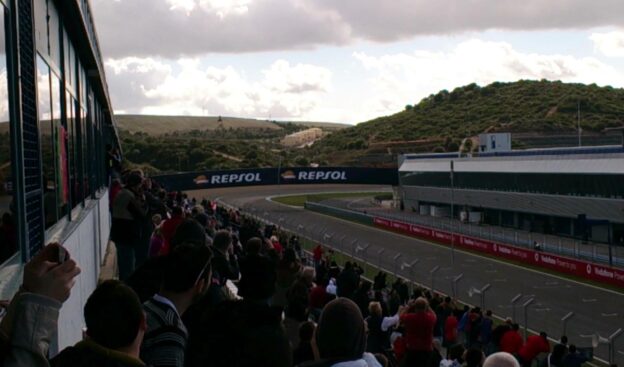 Raikkonen fly by on Jerez circuit mainstraight Ferrari F14 T