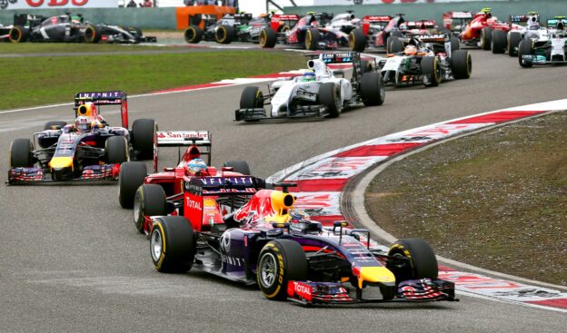 Sebastian Vettel first lap Chinese F1 GP