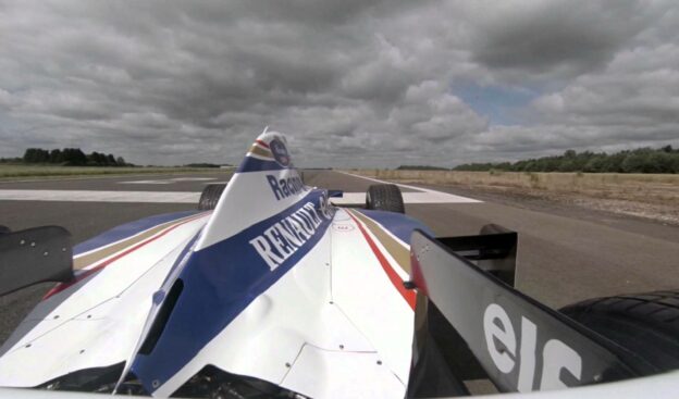 F1 onboard: Shake down Williams FW18 in action