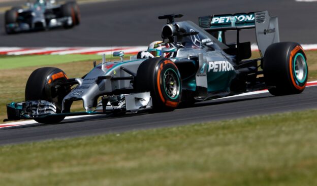 Lewis Hamilton, Mercedes W05