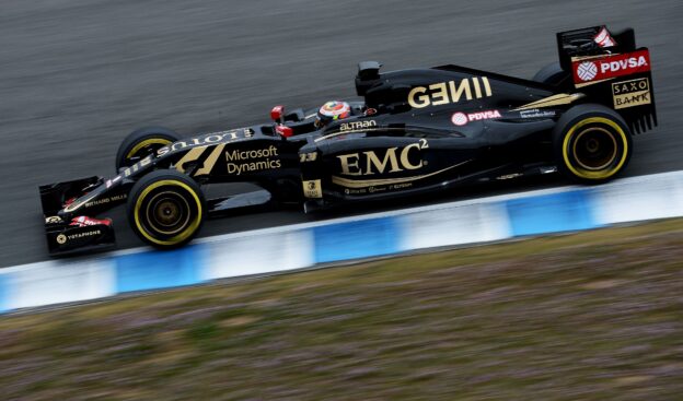 Pastor Maldonado - Lotus E23