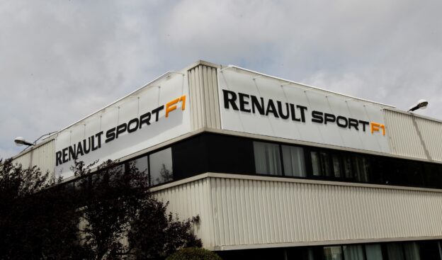 Renault announces it is staying in F1