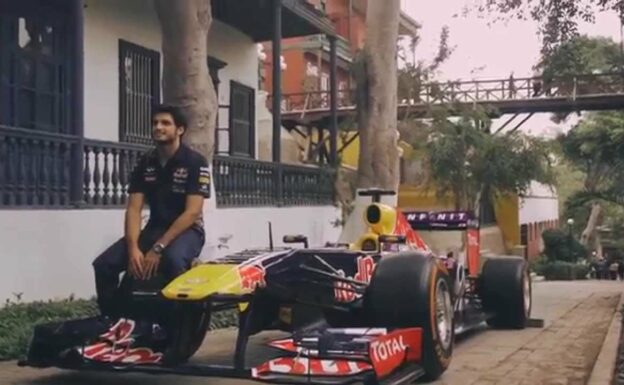 Behind The Scenes with Carlos Sainz (Live Demo 2015 Lima) [Spanish]