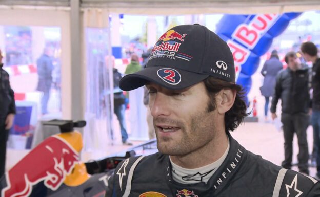 Video 2011 Red Bull Speed Jam Cardiff Baywith F1 Drivers Webber and Ricciardo