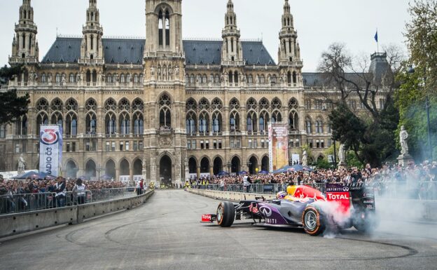 Daniel Ricciardo's Vienna Show Run