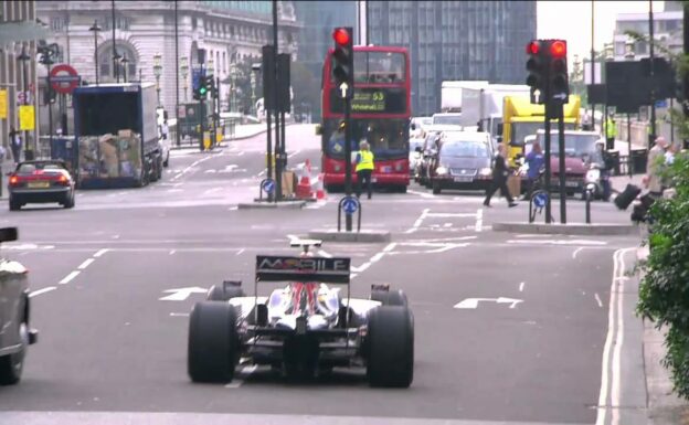 Mark Webber Parliament Square F1 Pit Stop w/ Red Bull Racing (Full Version)