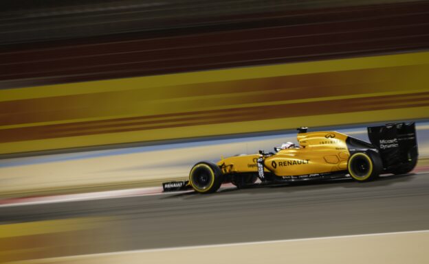 Kevin Magnussen, Renault RS16