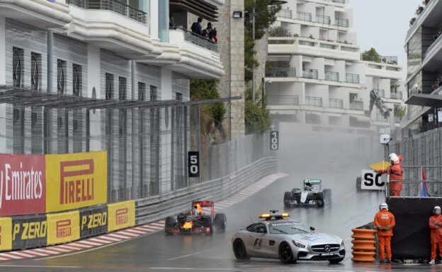 Race starts behind the safety car