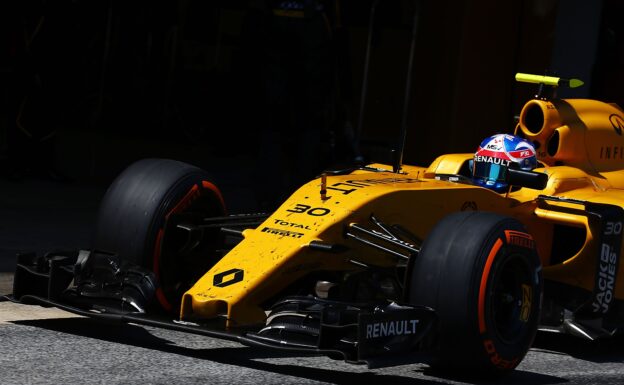 Jolyon Palmer (GBR) Renault Sport F1 Team RS16