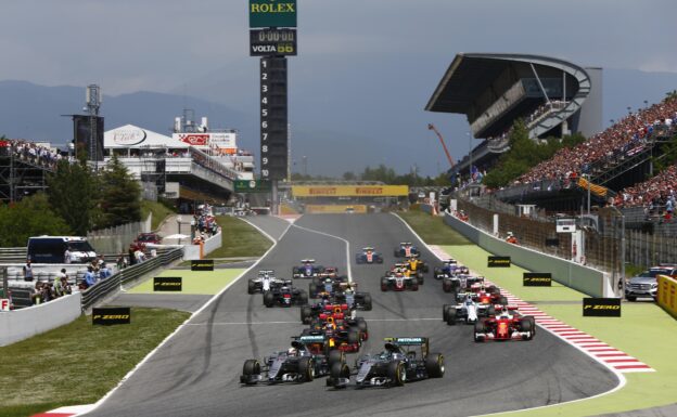 Start of the 2016 Spanish F1 GP