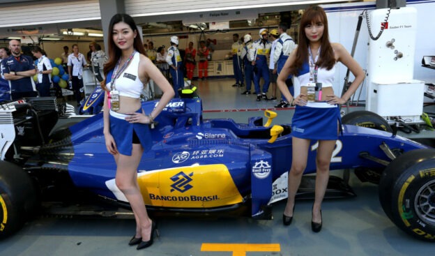 Girls atmosphere Singapore GP F1/2016.