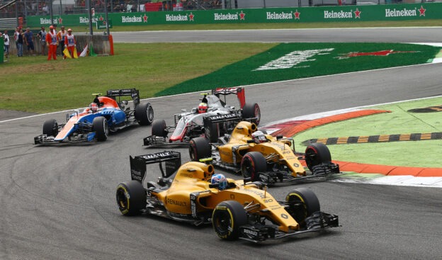 Jolyon Palmer (GBR) Renault Sport F1 Team RS16 and Kevin Magnussen (DEN) Renault Sport F1 Team RS16. Italian Grand Prix 2016.