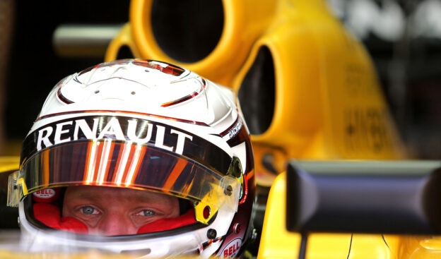 Magnussen: Dennis exit 'healthy' for McLaren