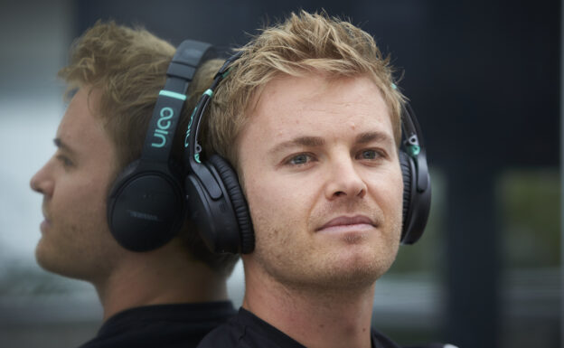 Rosberg questions Hamilton's fitness claims