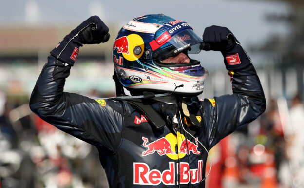 Daniel Ricciardo celebrates his win in parc ferme after the 2016 Malaysia Formula One Grand Prix at Sepang Circuit