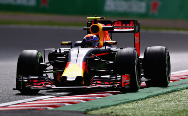 Verstappen says current F1 cars are to wide for racing