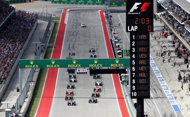 The grid at the start during the United States Formula One Grand Prix 2016.