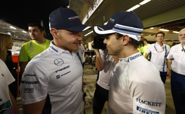 Yas Marina Circuit, Abu Dhabi 2016 Valtteri Bottas, Williams Martini Racing, and the team say a fond goodbye to Felipe Massa, Williams Martini Racing, after his final race for the team and in F1.