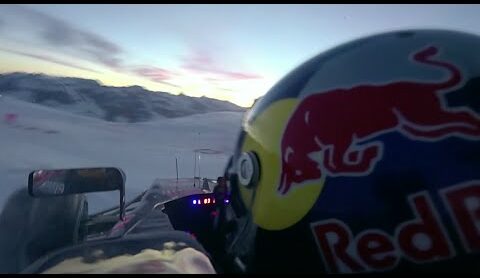 Onboard Dawn Max Verstappen F1 Snow Demo Red Bull RB7 Hahnenkamm, Kitzbühel, 14/01/2016