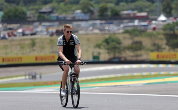 Nico Hulkenberg (GER) Sahara Force India F1 rides the circuit. Brazilian Grand Prix 2016.