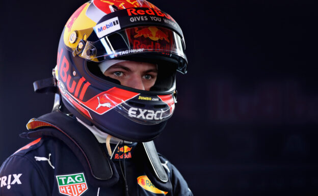 Father worried about pressure on Verstappen