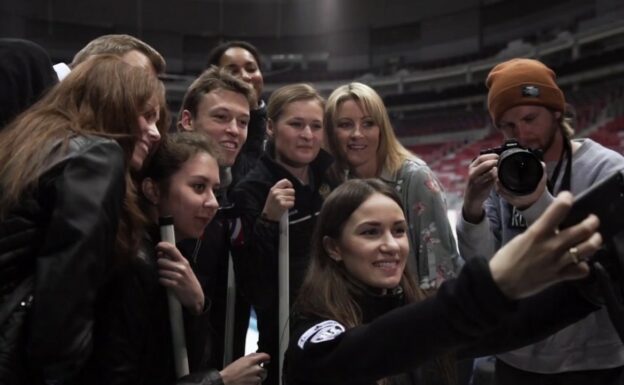 Daniil plays curling at Sochi