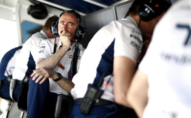 Circuit de Catalunya, Barcelona, Spain. Saturday 13 May 2017. Paddy Lowe, Chief Technical Officer, Williams Martini Racing Formula 1, and the team on the pit wall.