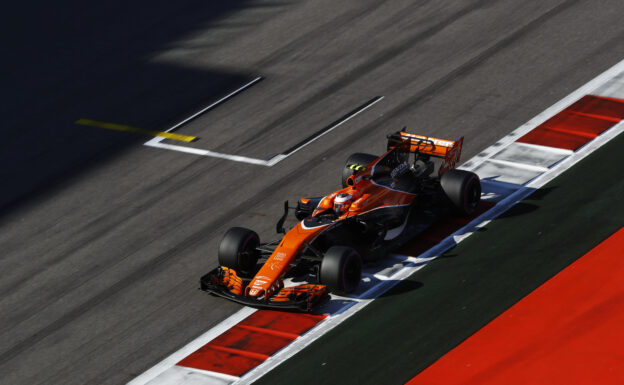 Sochi Autodrom, Sochi, Russia. Sunday 30 April 2017. Stoffel Vandoorne, McLaren MCL32 Honda.