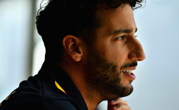 Ricciardo: McLaren better with 'any other engine'