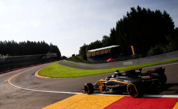 Jolyon Palmer (GBR) Renault Sport F1 Team RS17. Belgian Grand Prix, Friday 25th August 2017. Spa-Francorchamps, Belgium.