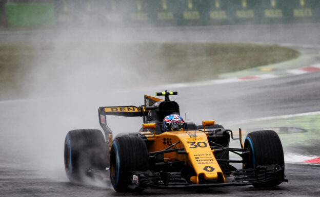 Jolyon Palmer (GBR) Renault Sport F1 Team RS17. Italian Grand Prix 2017. Monza Italy.