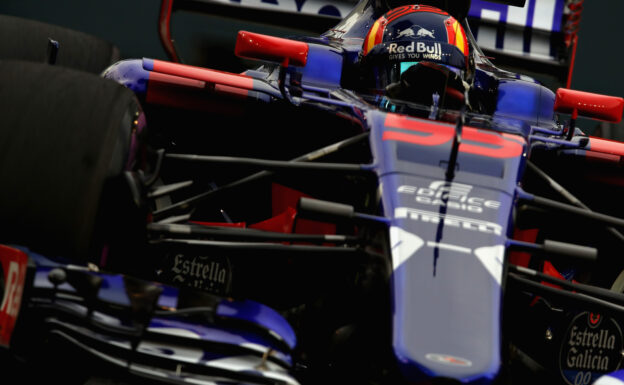 Carlos Sainz Toro Rosso Singapore GP F1/2017