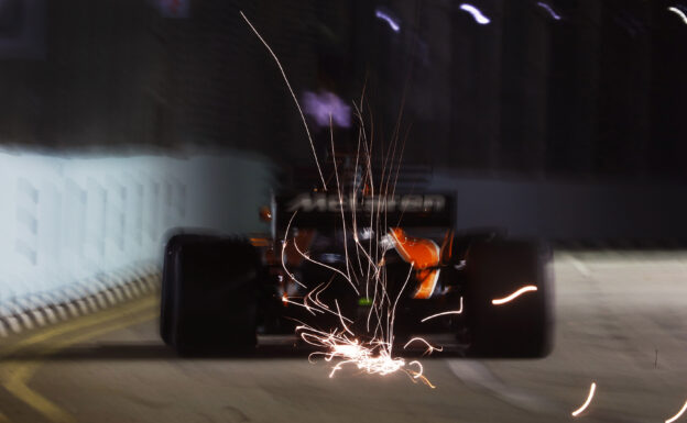 Marina Bay Circuit, Marina Bay, Singapore. Fernando Alonso McLaren F1 2017.