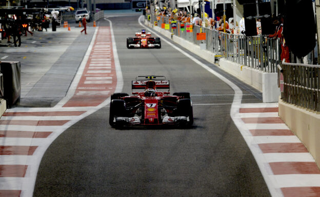 Kimi Raikkonen & Sebastian Vettel Ferrari GP ABU DHABI F1/2017