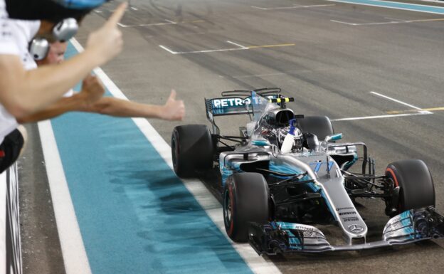 Valtteri Bottas wns the Abu Dhabi GP with the Mercedes W08 (2017)