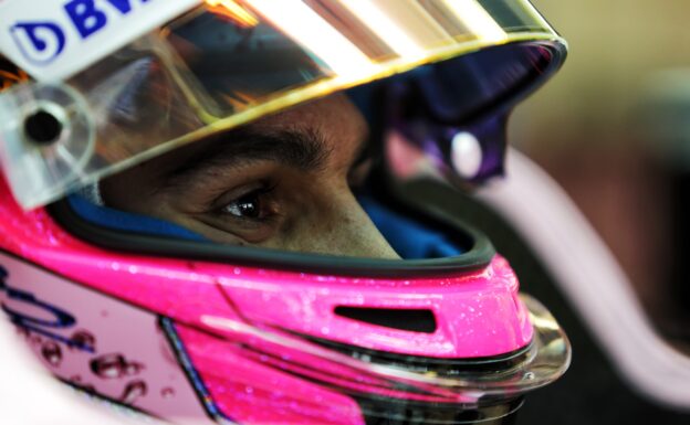 Esteban Ocon (FRA) Sahara Force India F1 VJM10. Abu Dhabi Grand Prix 2017. Yas Marina Circuit, Abu Dhabi, UAE.