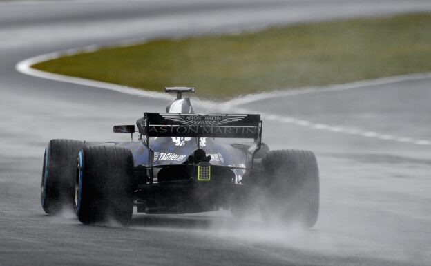 Daniel Ricciardo doing a shake down on Silverstone with the RB14 back view