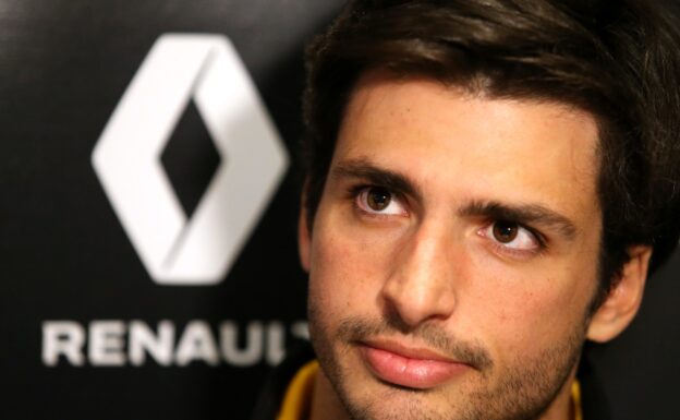 Sainz set to stay at Renault