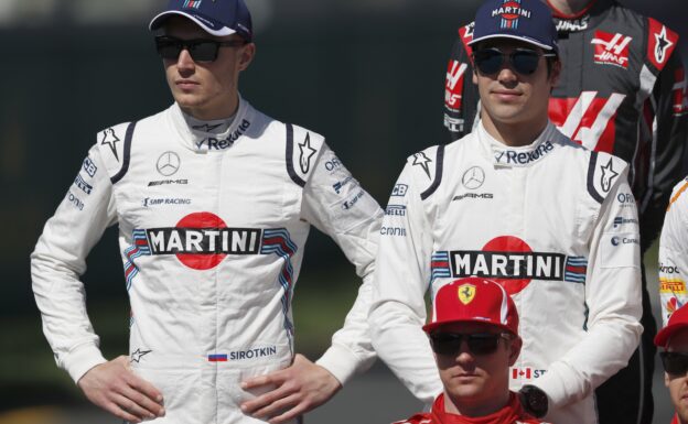 Albert Park, Melbourne, Australia. Sunday 25 March 2018. Sergey Sirotkin, Williams Racing, and Lance Stroll, Williams Racing, on the grid for the annual photo.