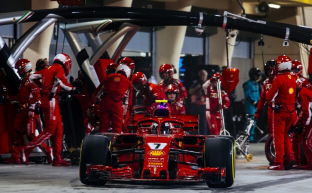 Ferrari mechanic back in F1 after leg break