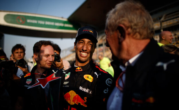 Daniel Ricciardo & Helmut Marko Chinese GP F1/2018