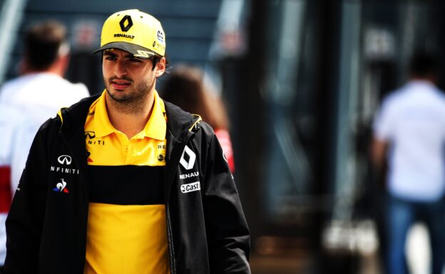 Carlos Sainz Jr Renault Sport F1 Team. Azerbaijan Grand Prix, 2018. Baku City Circuit, Azerbaijan.